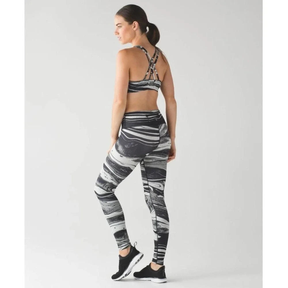 Lululemon Speed Wunder Nulux Tight in Marbled Mix Speed Wunder 50 G White Black - Picture 3 of 16